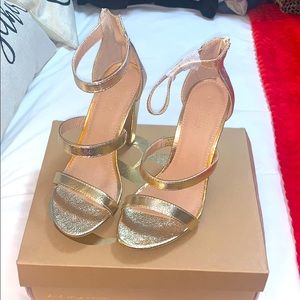 Gold/Champagne Heels!